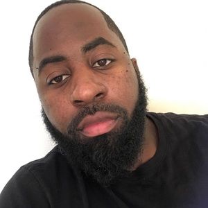 Meet your Posher, Derrick